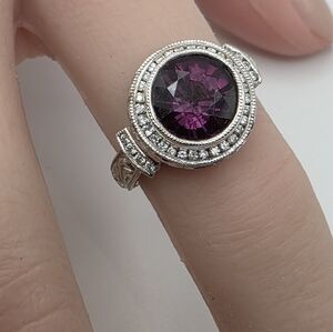 14k White Gold 6.5 Amethyst Diamond Ring
